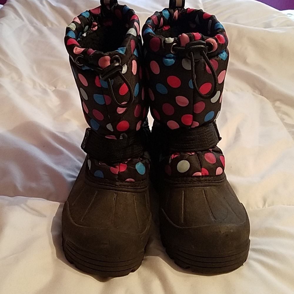 Size 1 snow boots